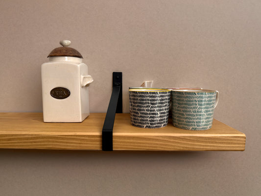 Briwax coloured shelf with suspense style bracket