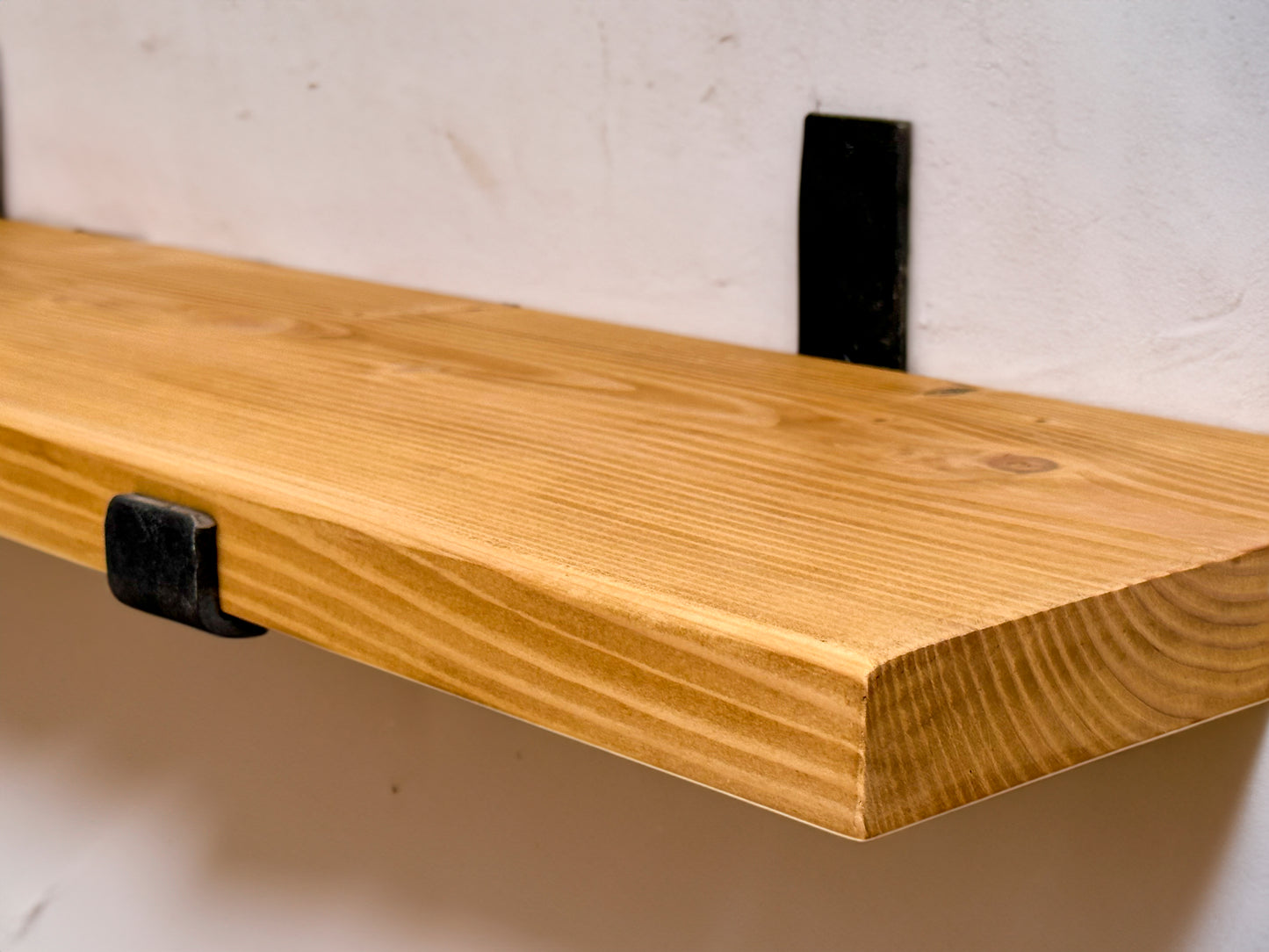 shelf with up style shelf bracket briwax finish
