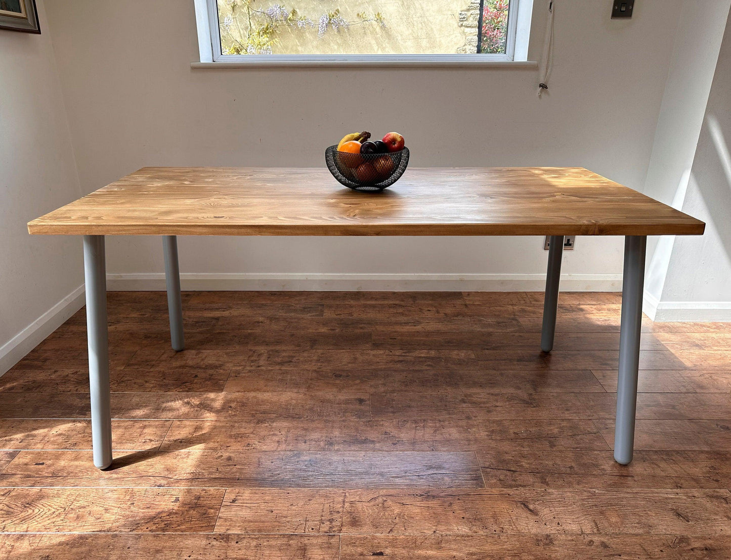 Dining Table with Round Legs - adrian-4cf6